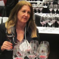 Camila H. Coletti