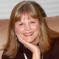 Julie Stultz