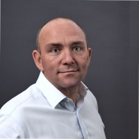 Ian Dixon