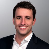 Dominic Hofmann, Cfa