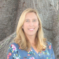 Dionne(Dee Dee) Harnish, RES, AAS, CFE