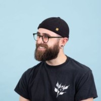 Elliott White