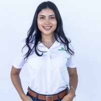 Marcela Flores