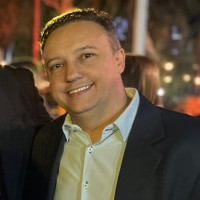 Kerley Oliveira, Dr؞