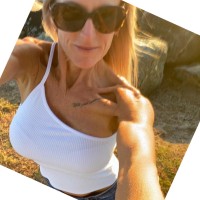 Shelly Hughes