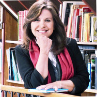 Angela Medellín Becerra