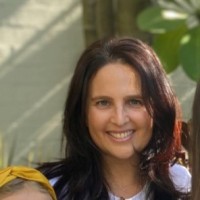 Leila Aron