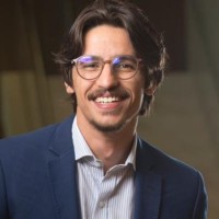Hugo Grassi B. Soares