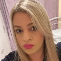 Julia Fernandes