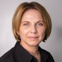 Irina L.