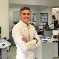 Eduardo Barros