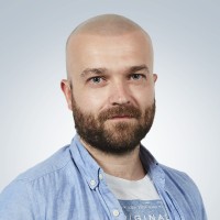 Stuart Lowndes