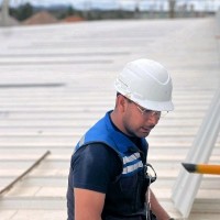 OMAR ESCALANTE FLORES