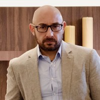 Roberto Gavaldon Flores