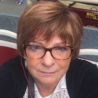 Lynda Hall