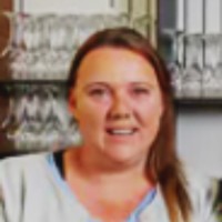 Esther Zuurveen