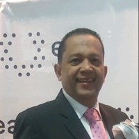 Victor Escandón