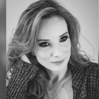 Larissa Condelli Girotto