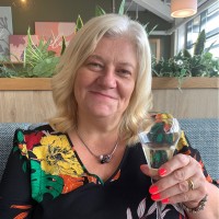 Bev Robinson