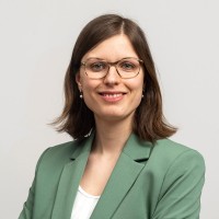 Lisa Straub