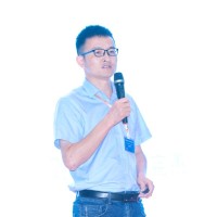 刘伟平