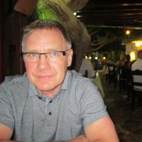Steve Elliott