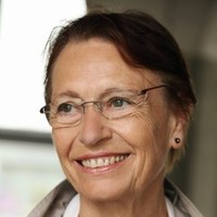 Cornelia Brueninghaus-Knubel