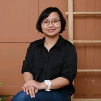 Winie Violita Monica