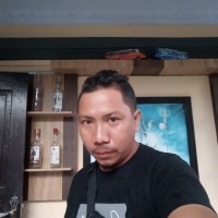 Putu Leong