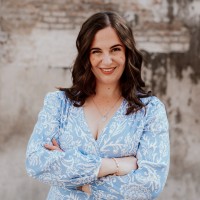 Claire van Bavel