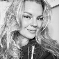 Terri McColman