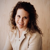 Nicolette Schmuck