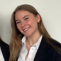 Ynez van Sierenberg de Boer