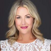 Dr. Corinne Arens