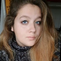 Chloe Heilles
