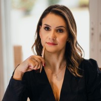 Letícia Lara Ravanello