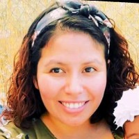 Idania Dennis