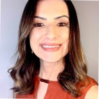 Kelly Carvalho