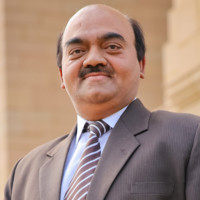 Vivek Shukla
