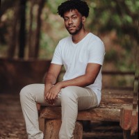 Gabriel Carlos