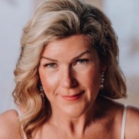 Jo-Ann Maclellan Snow