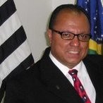 André Luiz Badaró.'.