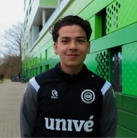 Diaz Tuhuteru