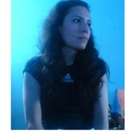 claudia yllanes robles