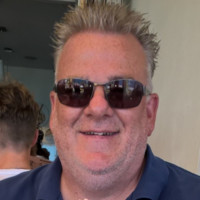Lee D Palmer