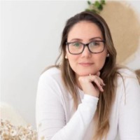 Cláudia França Alves