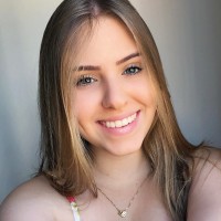 Anne Machado Barros
