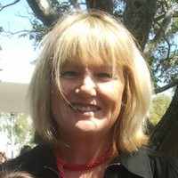 Vivien Knowles