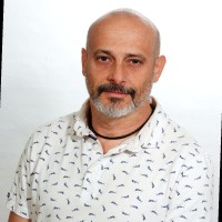 César López