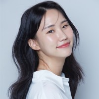 Min Kyeong K.